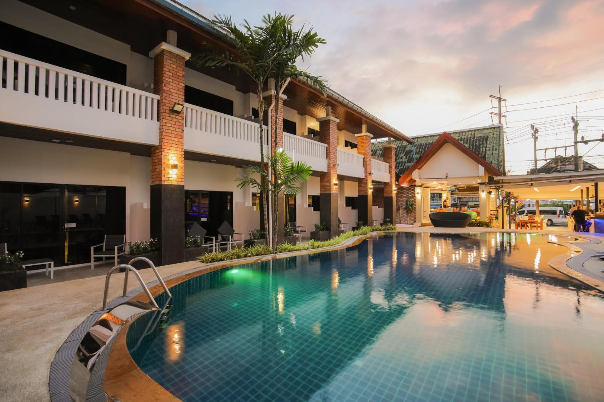Etk Patong Resort Εξωτερικό φωτογραφία